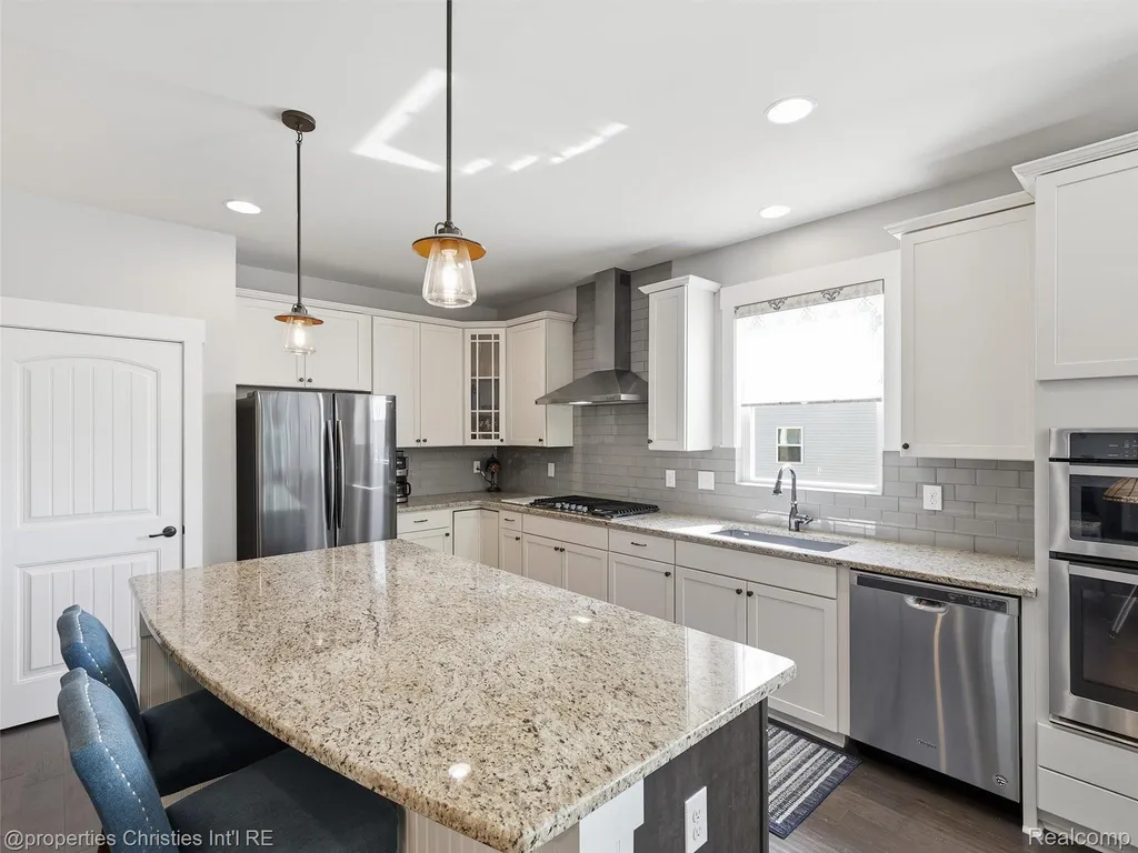 30243 Macintosh Lane Lyon Charter Township MI 48165