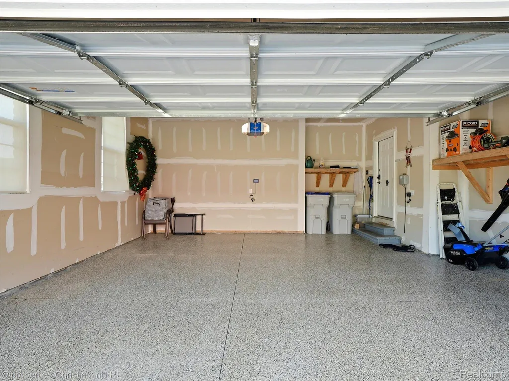 30243 Macintosh Lane Lyon Charter Township MI 48165