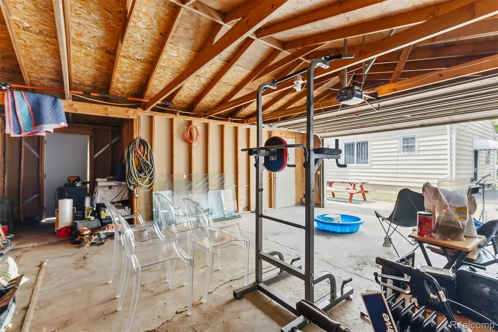4722 Birchcrest Drive Flint City MI 48504