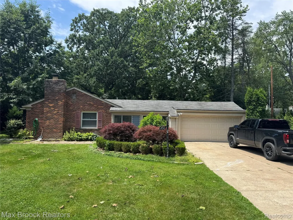 6490 Thurber Road Bloomfield Hills City MI 48301