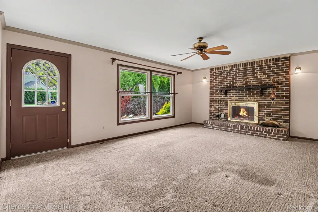 42542 Knollwood Court Northville Township MI 48168
