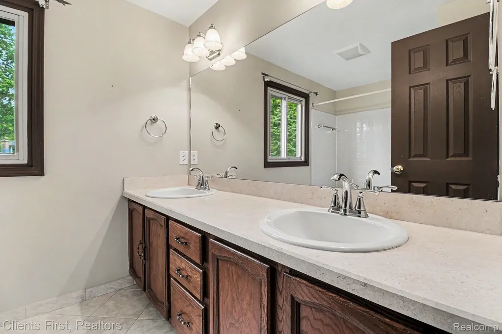 42542 Knollwood Court Northville Township MI 48168