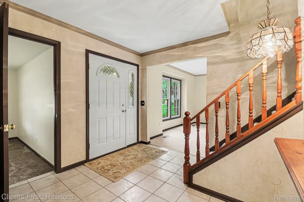 42542 Knollwood Court Northville Township MI 48168