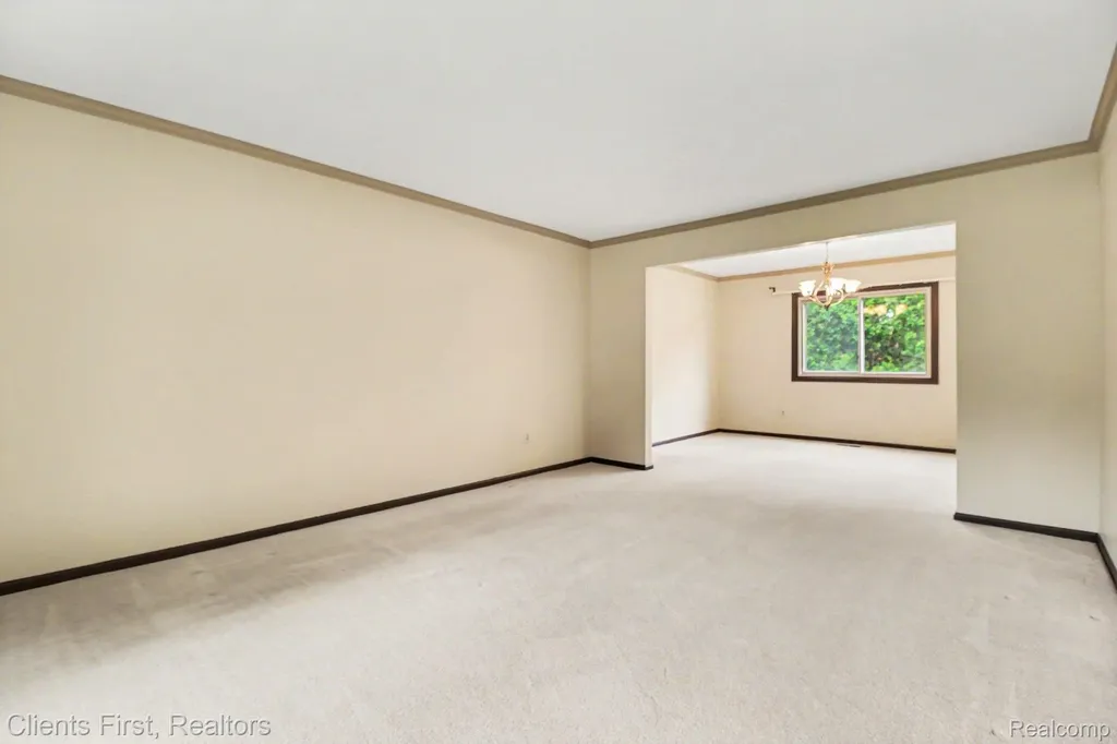42542 Knollwood Court Northville Township MI 48168