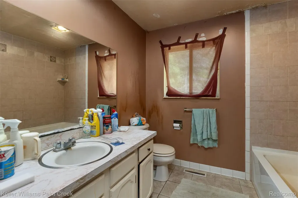 6427 Gale Road Atlas Township MI 48411