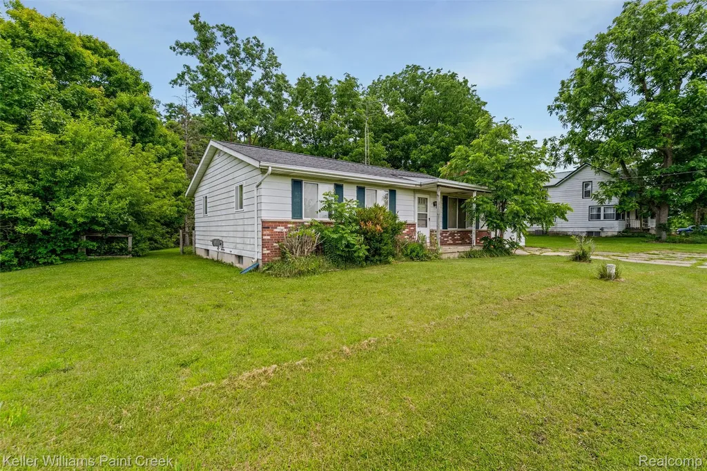 6427 Gale Road Atlas Township MI 48411