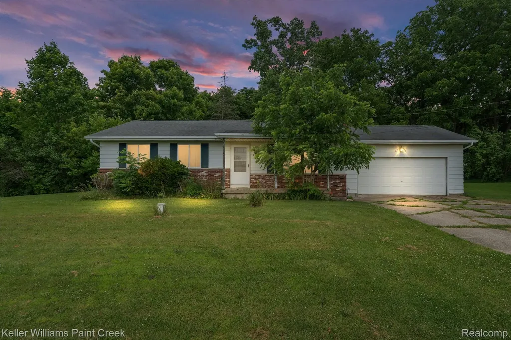 6427 Gale Road Atlas Township MI 48411