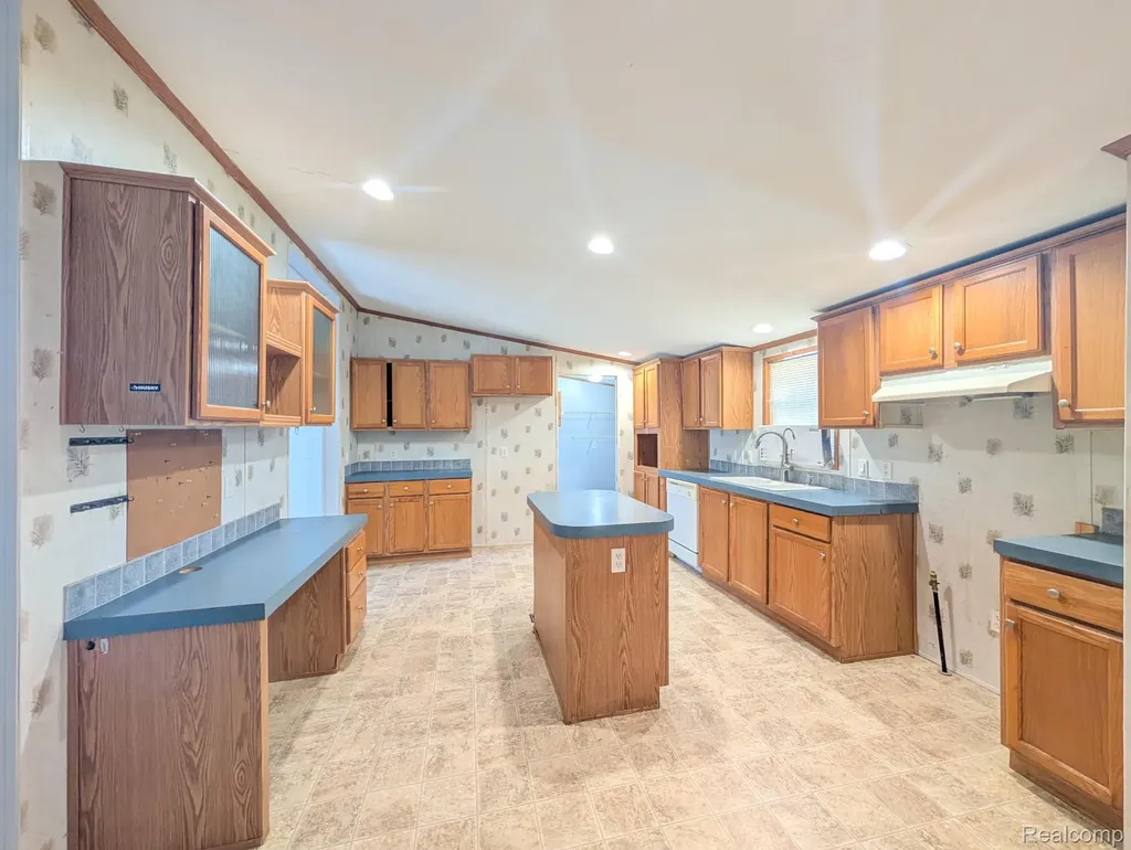 17016 Sleepy Hollow Boulevard Holly Township MI 48442