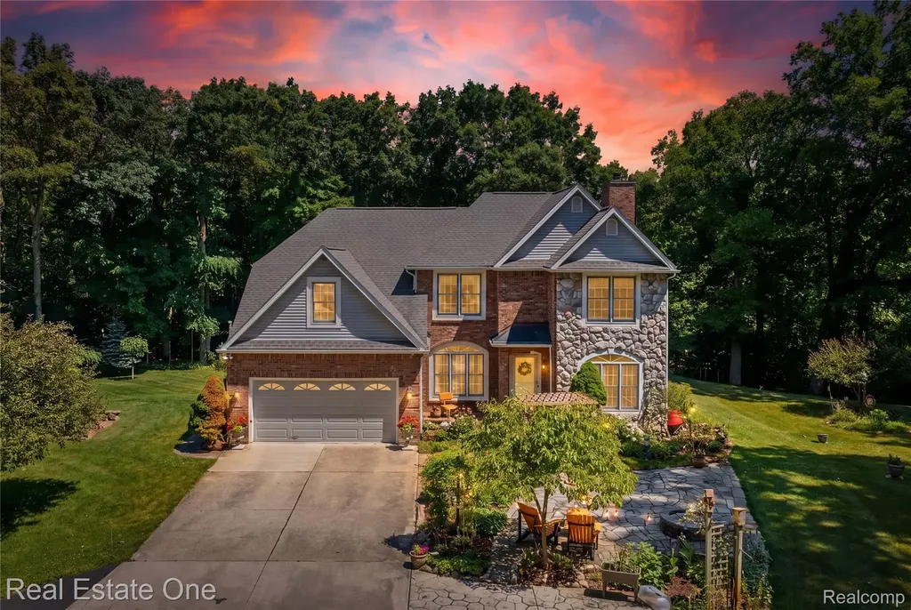 8450 Merrill Road Webster Township MI 48189
