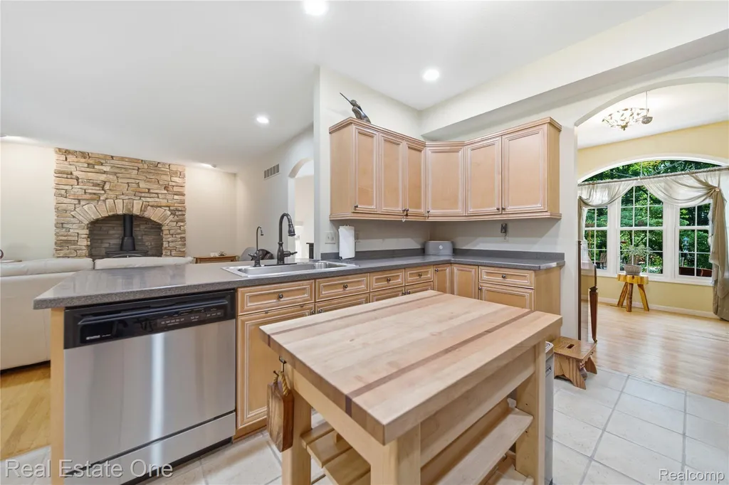 8450 Merrill Road Webster Township MI 48189