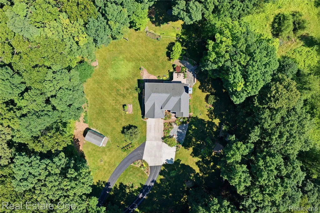 8450 Merrill Road Webster Township MI 48189
