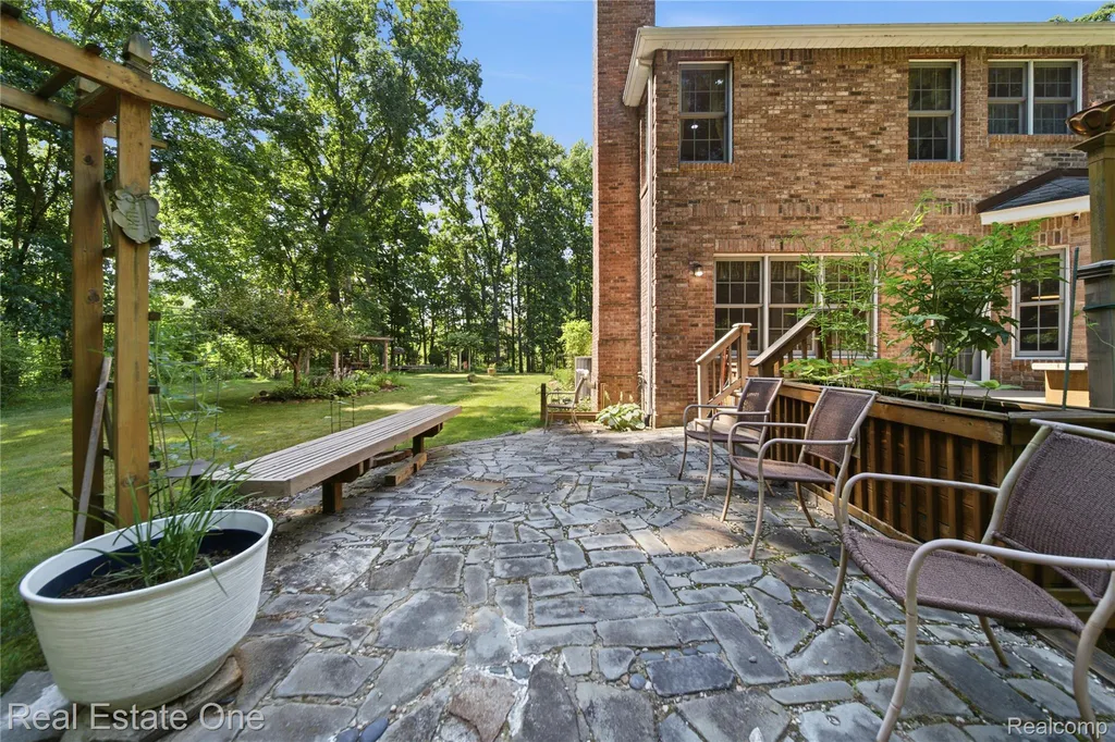 8450 Merrill Road Webster Township MI 48189