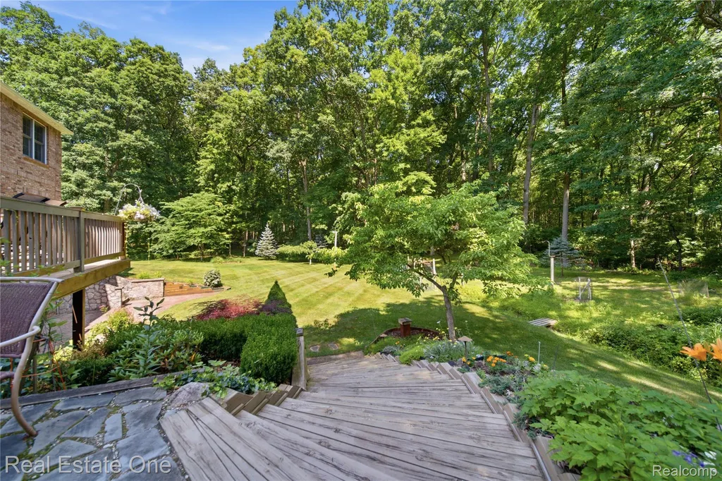 8450 Merrill Road Webster Township MI 48189