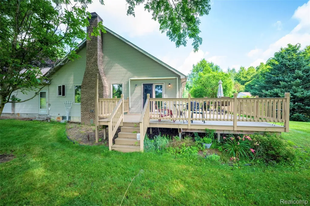 1388 Parks Road Wales Township MI 48027