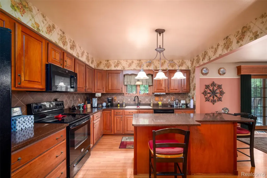 1388 Parks Road Wales Township MI 48027