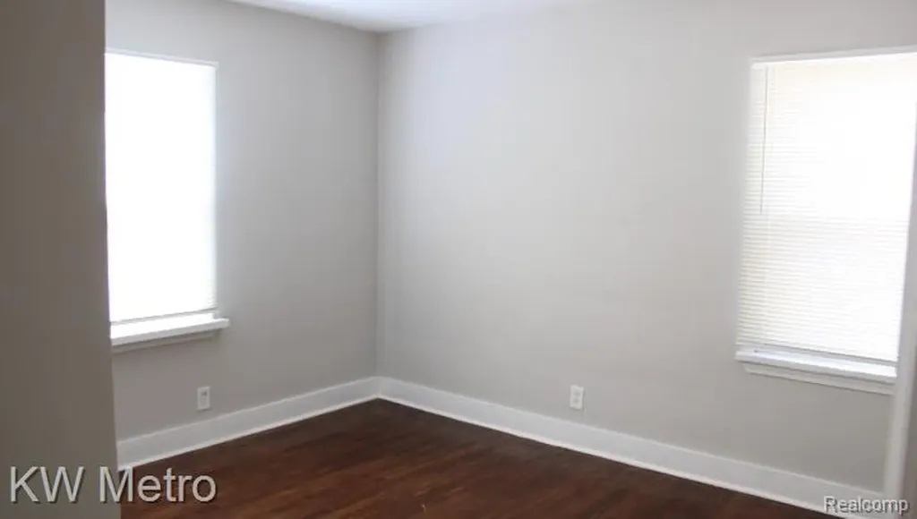 20043 Fenmore Street Detroit City MI 48235