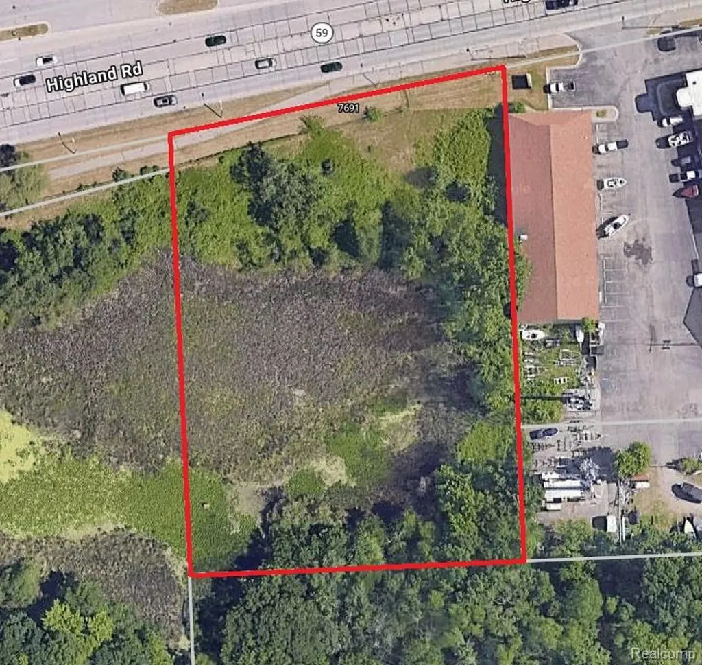 00 Highland Road Waterford Charter Township MI 48340