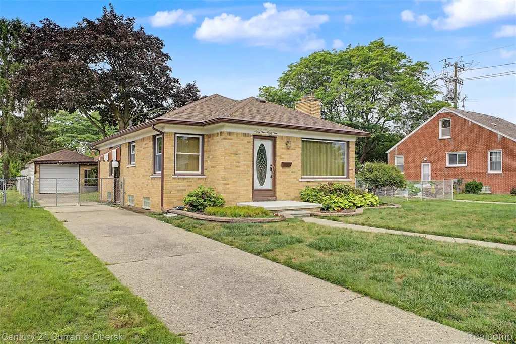 6999 Fenton Street Dearborn Heights City MI 48127