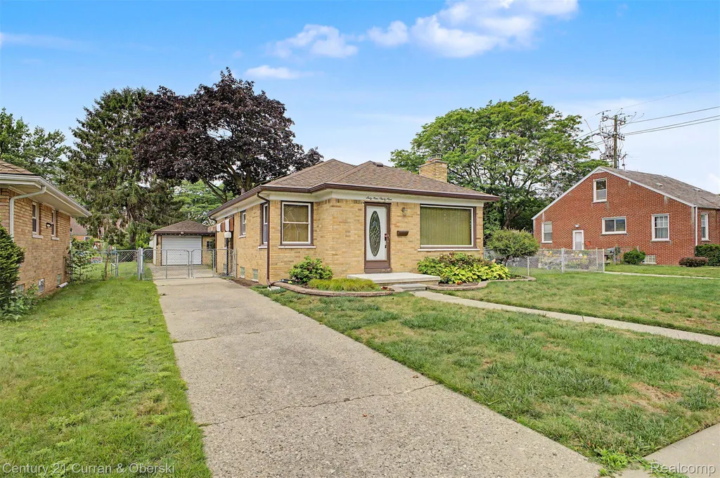 6999 Fenton Street Dearborn Heights City MI 48127