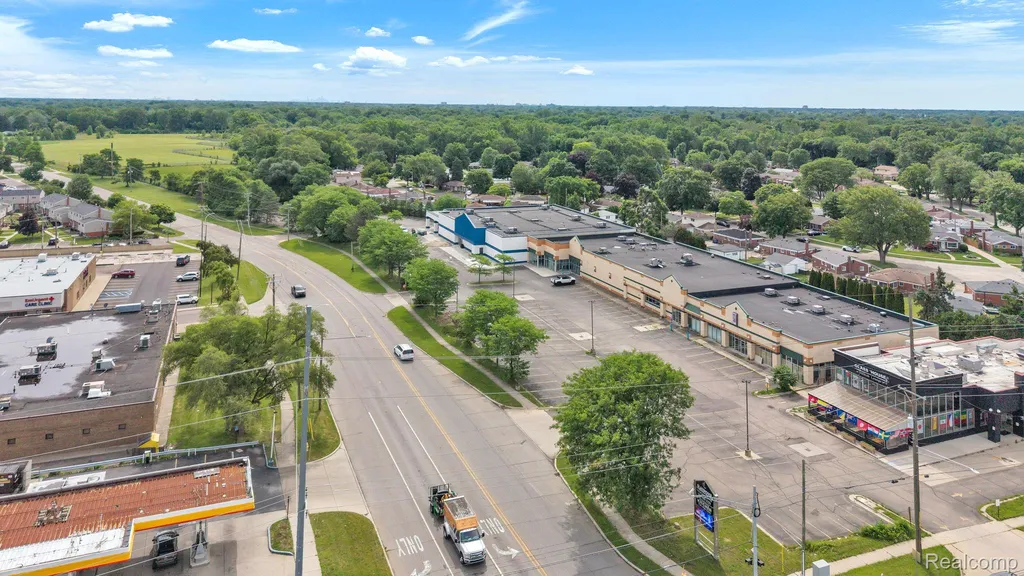29311 Ann Arbor Trail Westland City MI 48185