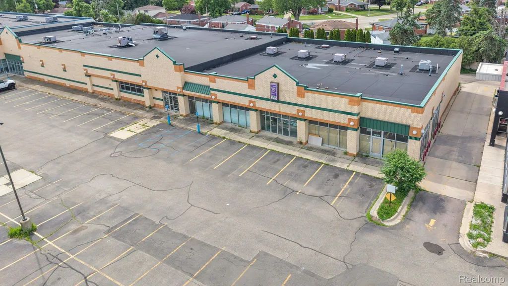 29311 Ann Arbor Trail Westland City MI 48185