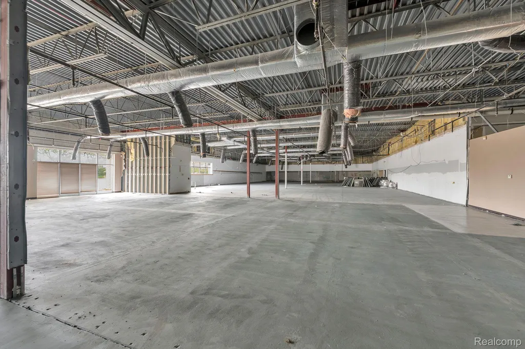 29311 Ann Arbor Trail Westland City MI 48185
