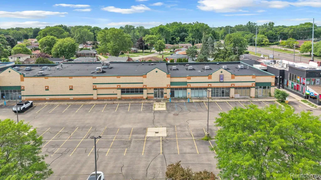 29311 Ann Arbor Trail Westland City MI 48185