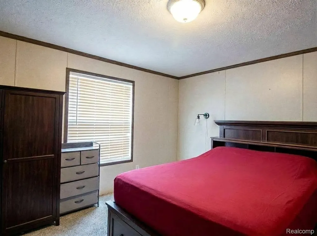 25843 Loudon Brownstown Charter Township MI 48134