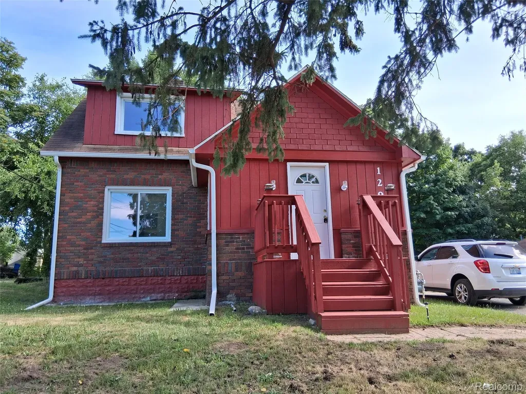 1292 Howard Street N Genesee Charter Township MI 48458