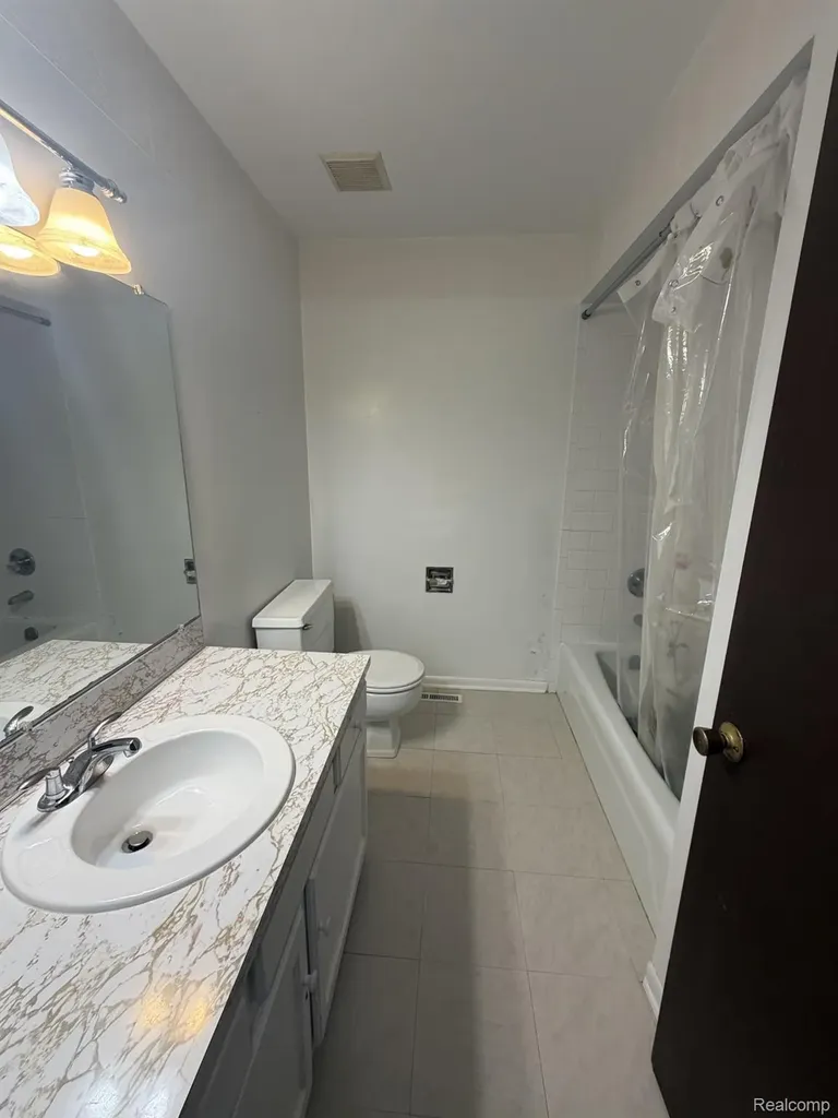 2249 Belle Meade Drive Davison Township MI 48423