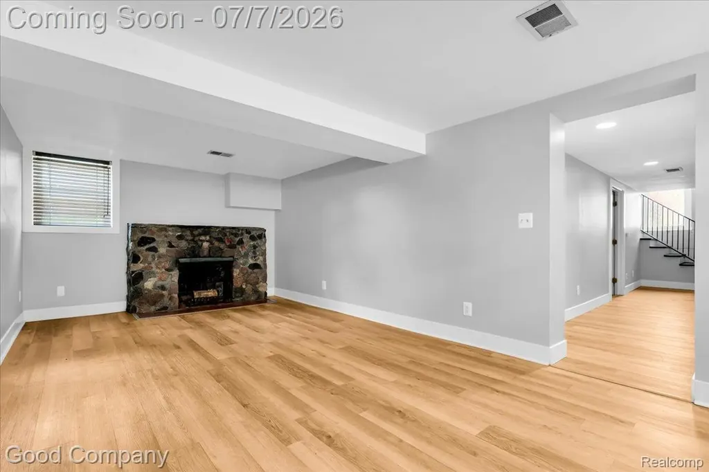 407 E Maryland Avenue Royal Oak City MI 48067