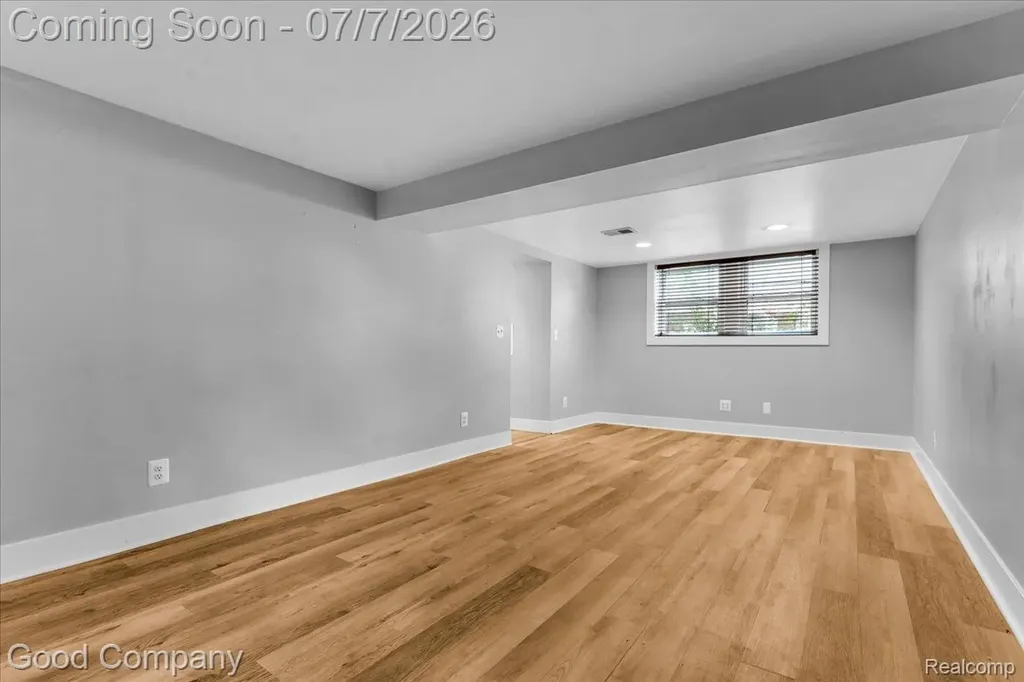 407 E Maryland Avenue Royal Oak City MI 48067