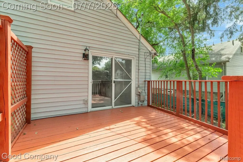 407 E Maryland Avenue Royal Oak City MI 48067