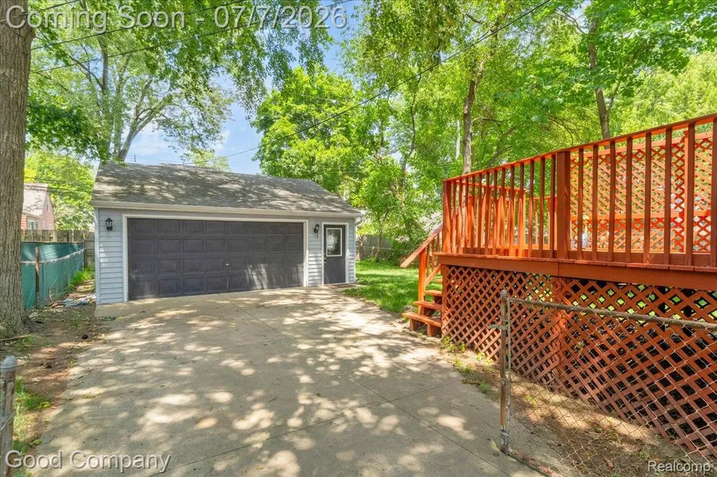 407 E Maryland Avenue Royal Oak City MI 48067