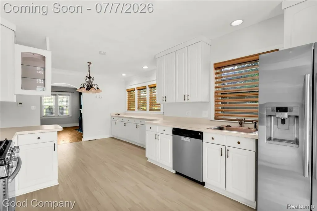 407 E Maryland Avenue Royal Oak City MI 48067