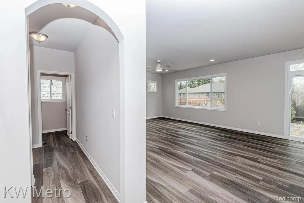 34641 John Bartley Circle Sterling Heights City MI 48310
