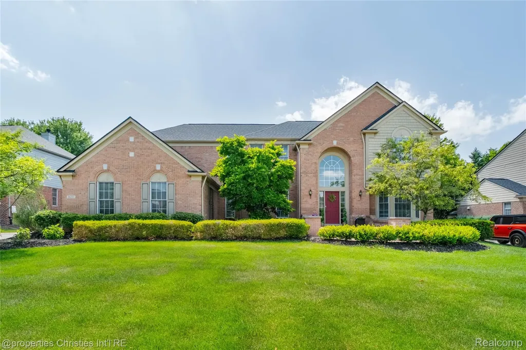 16223 Oak Forest Court Northville Township MI 48168