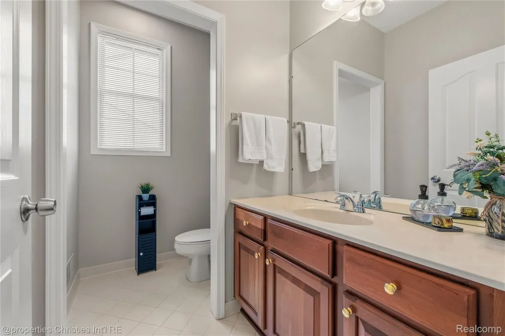 16223 Oak Forest Court Northville Township MI 48168