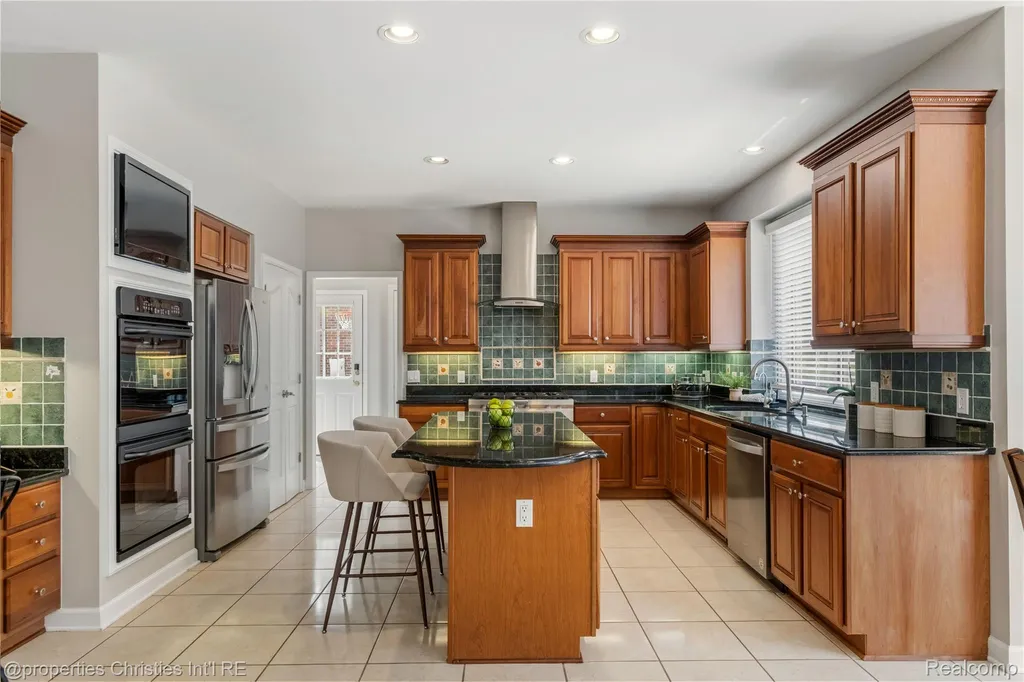 16223 Oak Forest Court Northville Township MI 48168