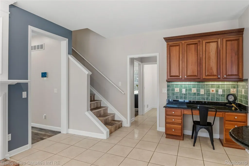 16223 Oak Forest Court Northville Township MI 48168