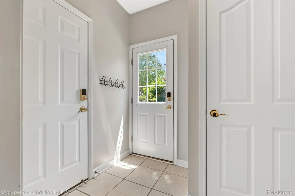 16223 Oak Forest Court Northville Township MI 48168