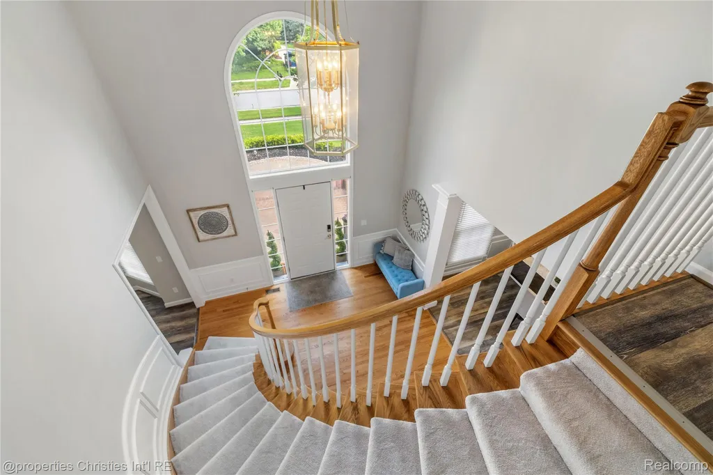 16223 Oak Forest Court Northville Township MI 48168