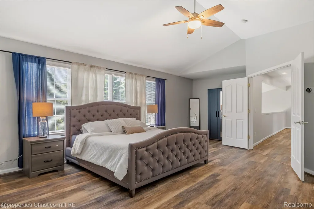 16223 Oak Forest Court Northville Township MI 48168