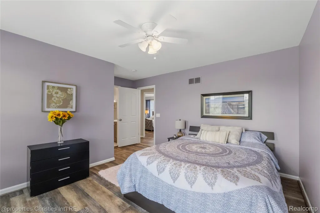 16223 Oak Forest Court Northville Township MI 48168