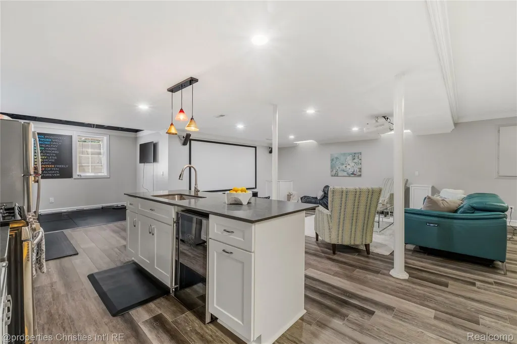 16223 Oak Forest Court Northville Township MI 48168