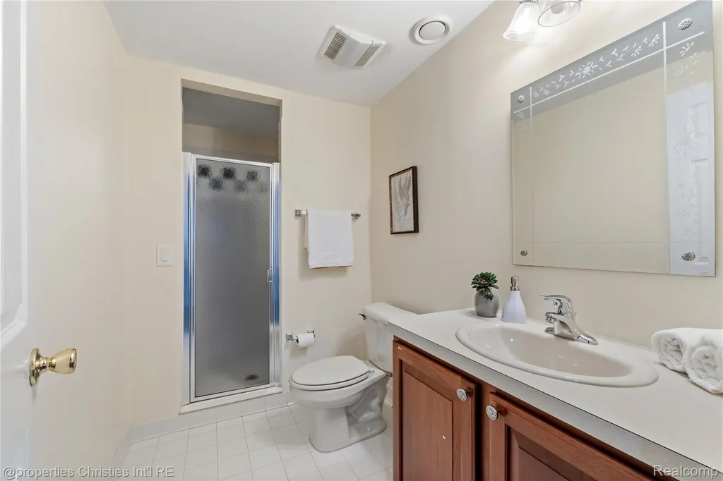 16223 Oak Forest Court Northville Township MI 48168