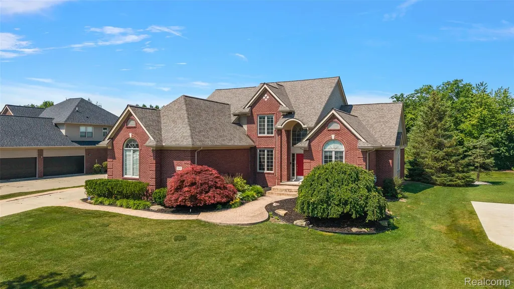 13697 Burning Tree Lane Plymouth Charter Township MI 48170