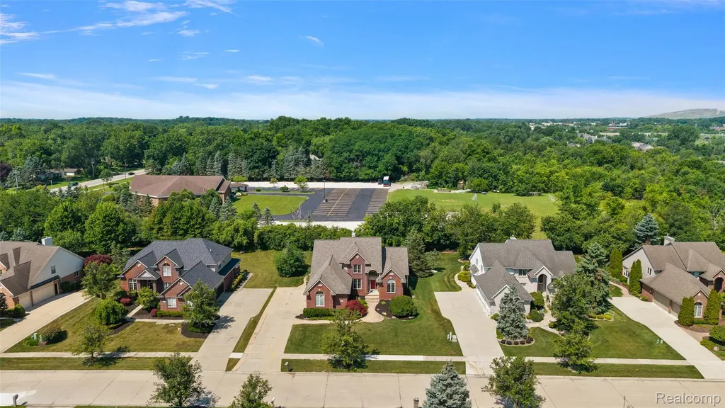 13697 Burning Tree Lane Plymouth Charter Township MI 48170