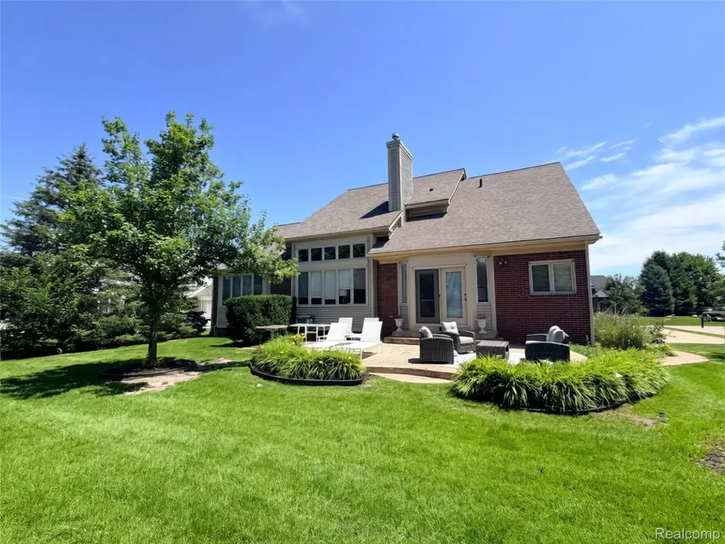 13697 Burning Tree Lane Plymouth Charter Township MI 48170