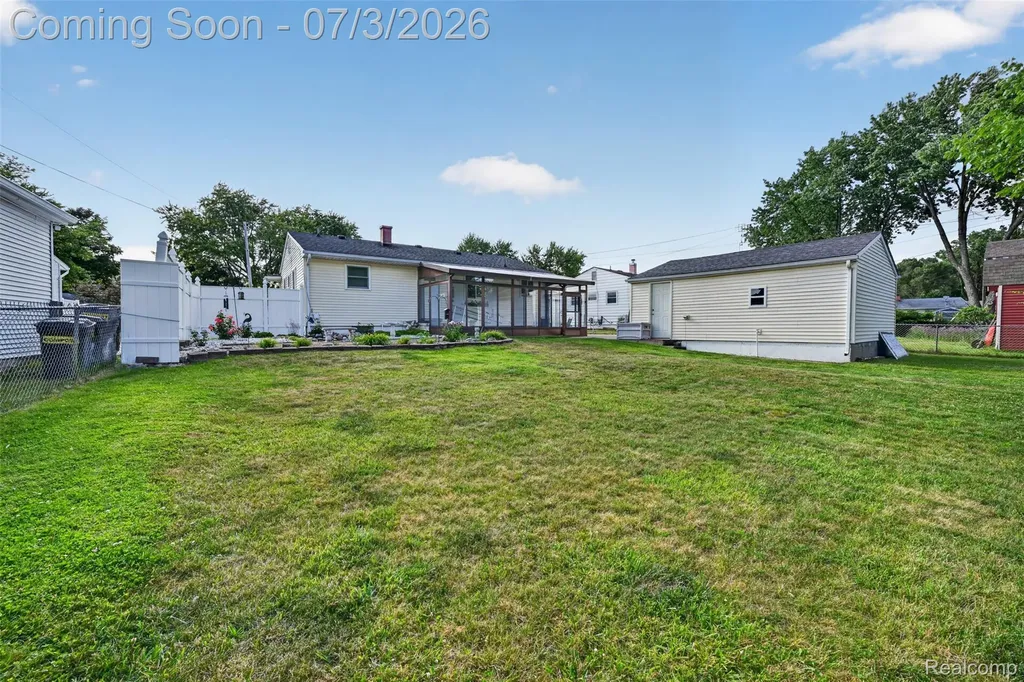 5179 Worchester Swartz Creek City MI 48473
